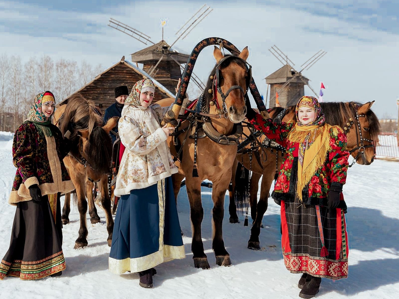 Масленица в Музее деревянного зодчества в Суздале