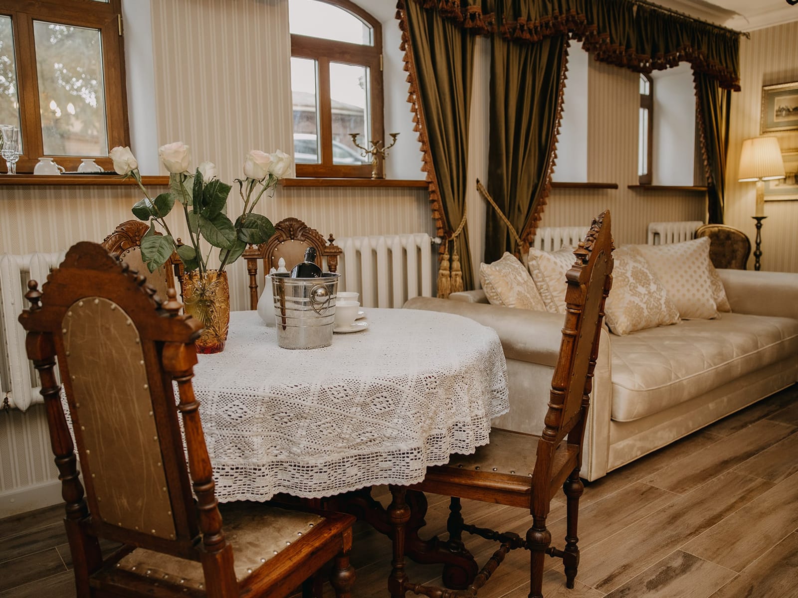 Отели Империал