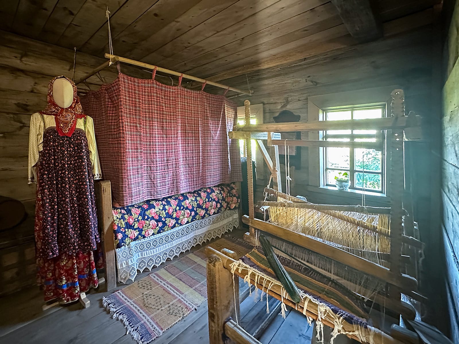 Музей деревянного зодчества и крестьянского быта