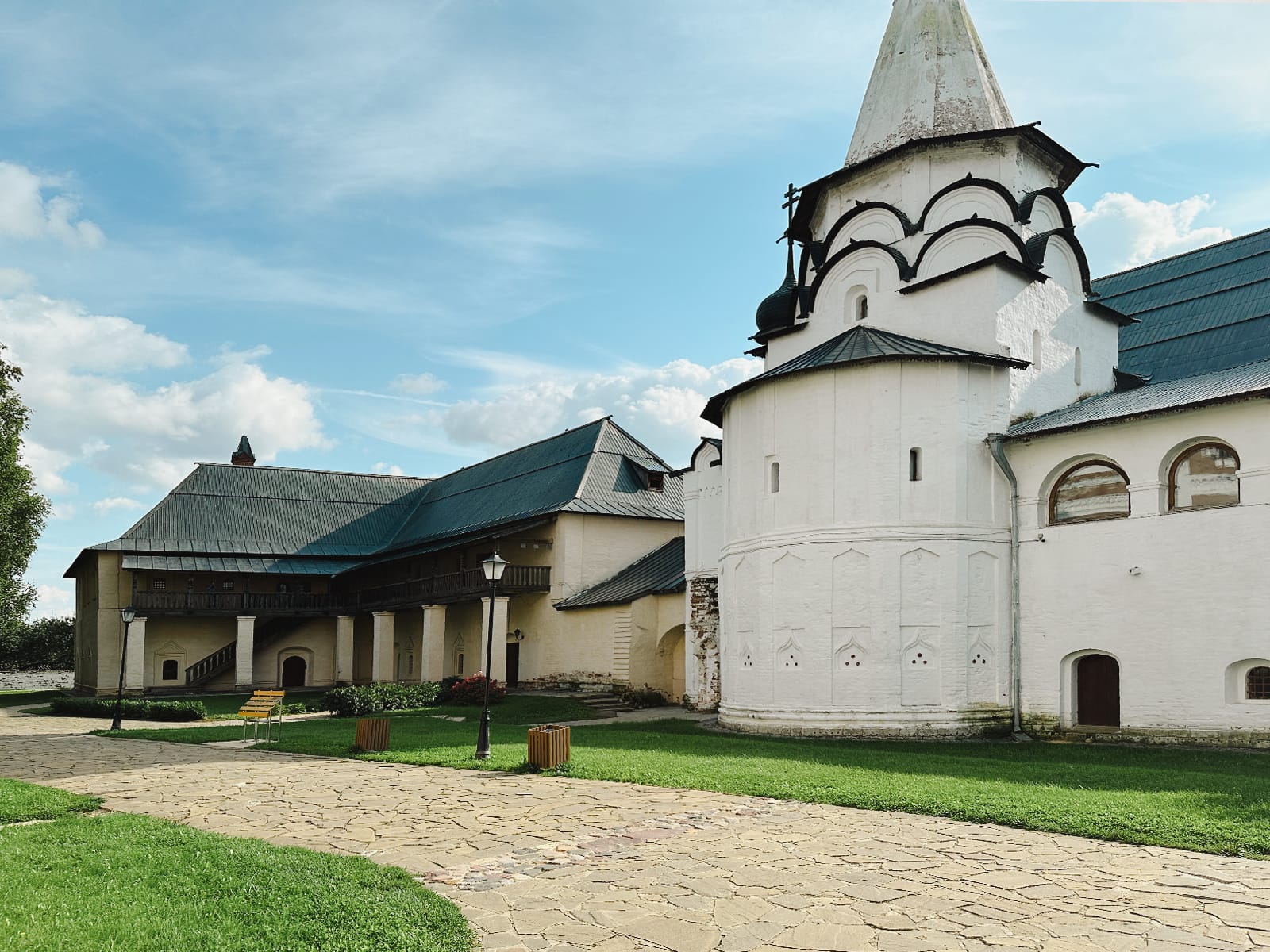 Концерт суздальского гусляра-сказителя в Суздале