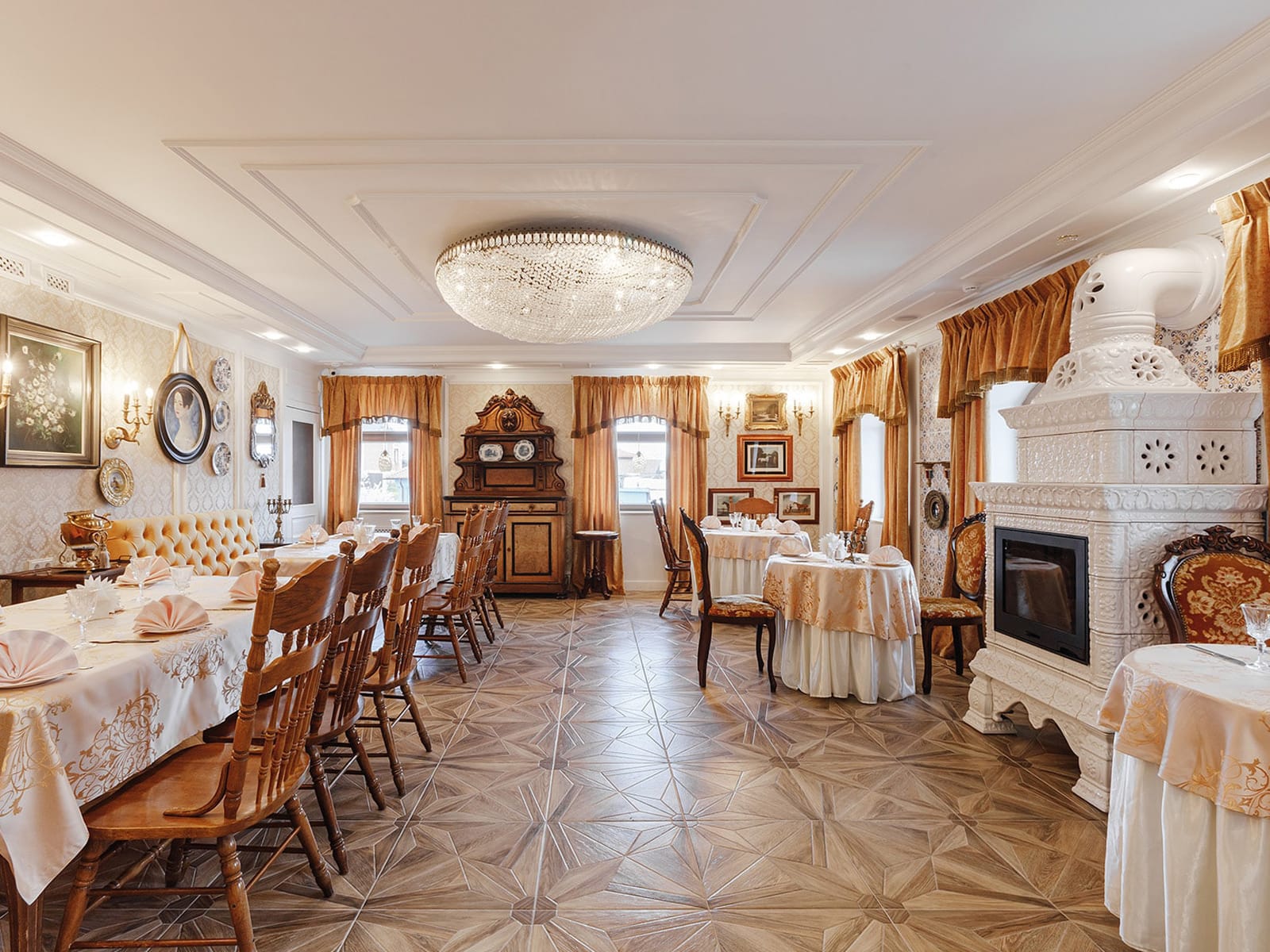 Зал Тургенев и Виардо. Отель Кремлевский