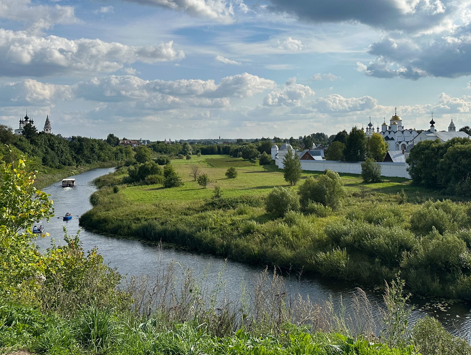 Виды Суздаля у стен Спасо-Евфимиева монастыря
