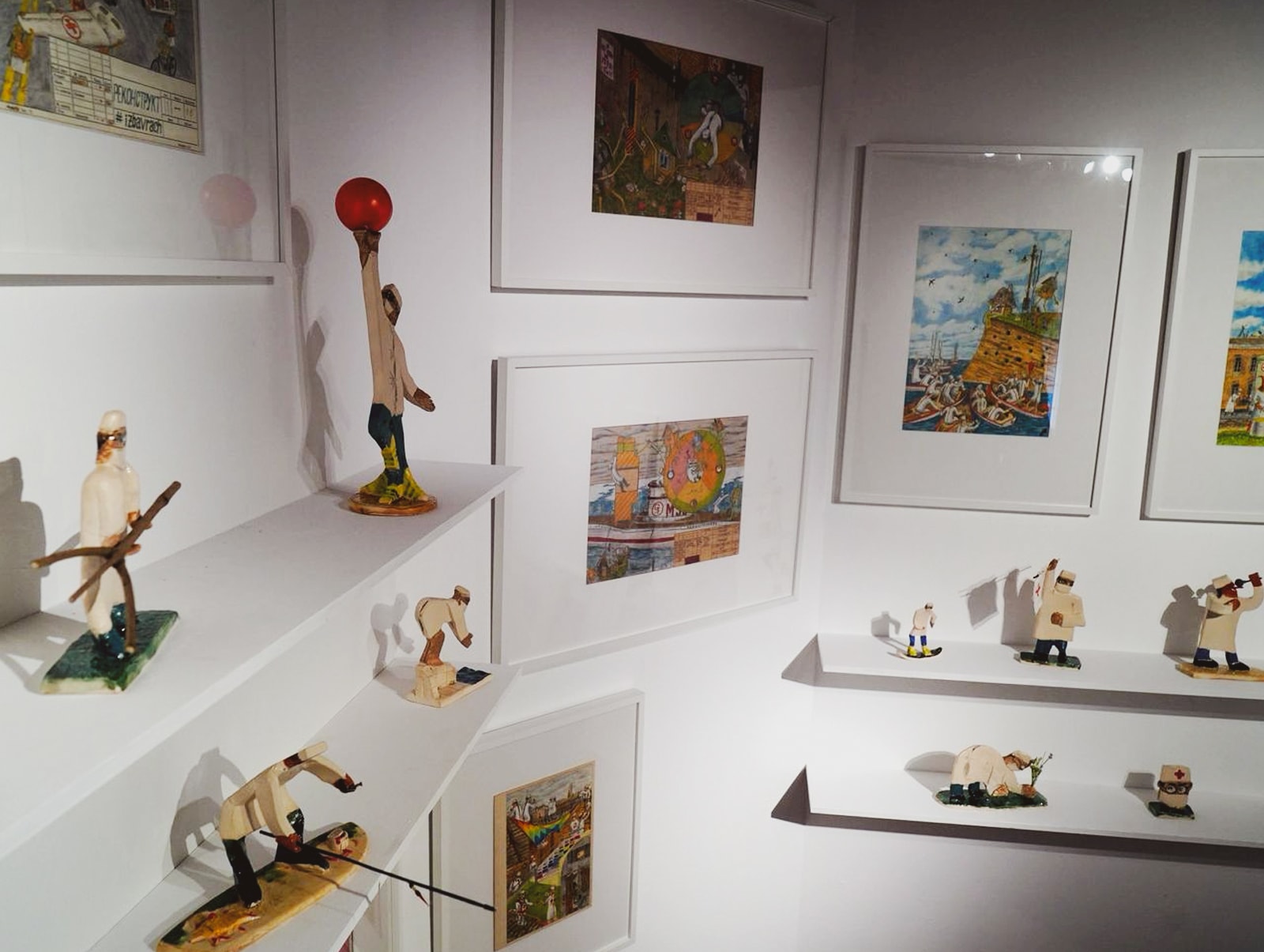 Выставка-сериал «Врачи в избушке» по 15 декабря 2024 в Суздале