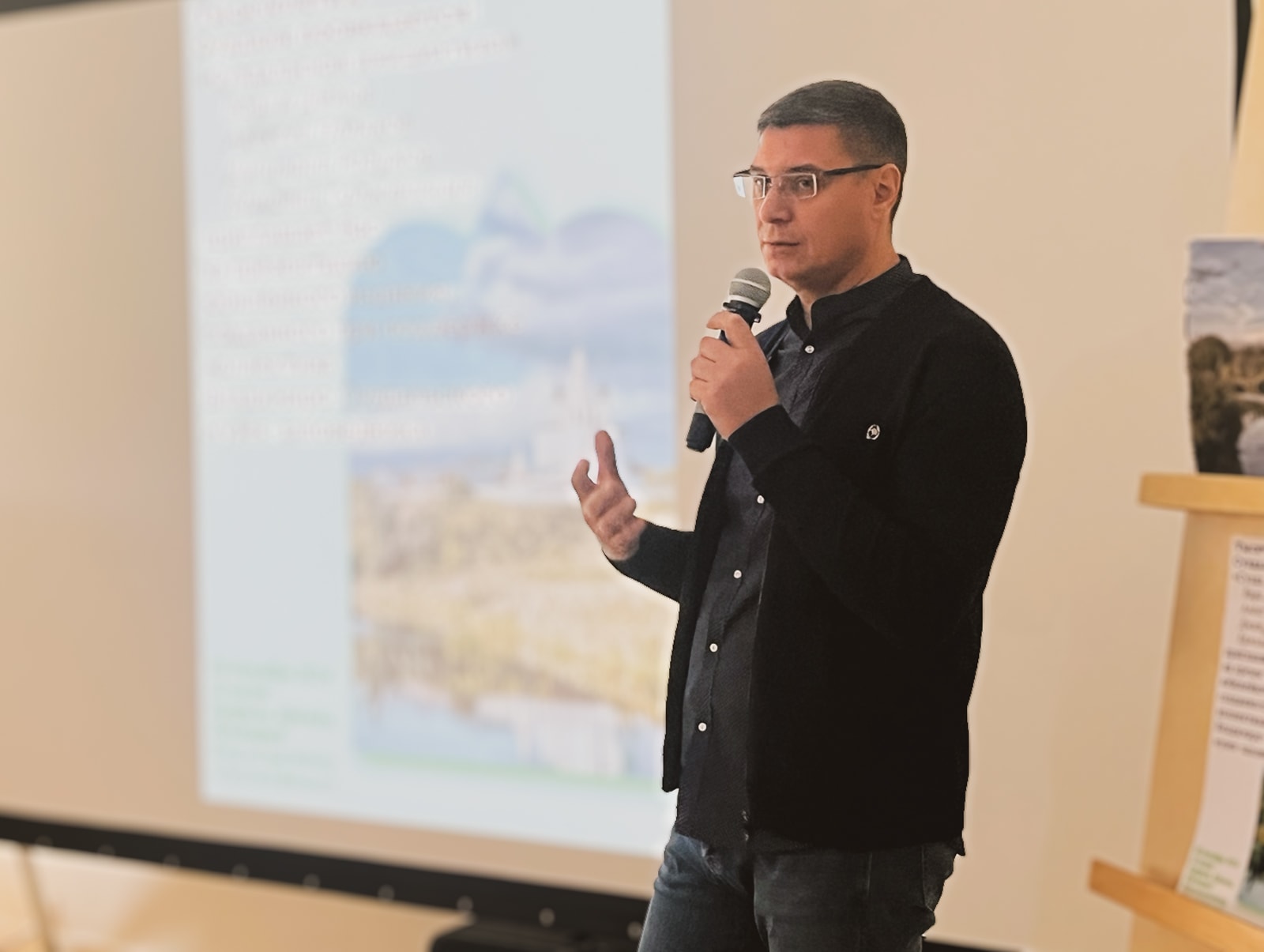 5 октября в Суздальском кремле состоялась презентация юбилейного издания «Суздаль. 1000»