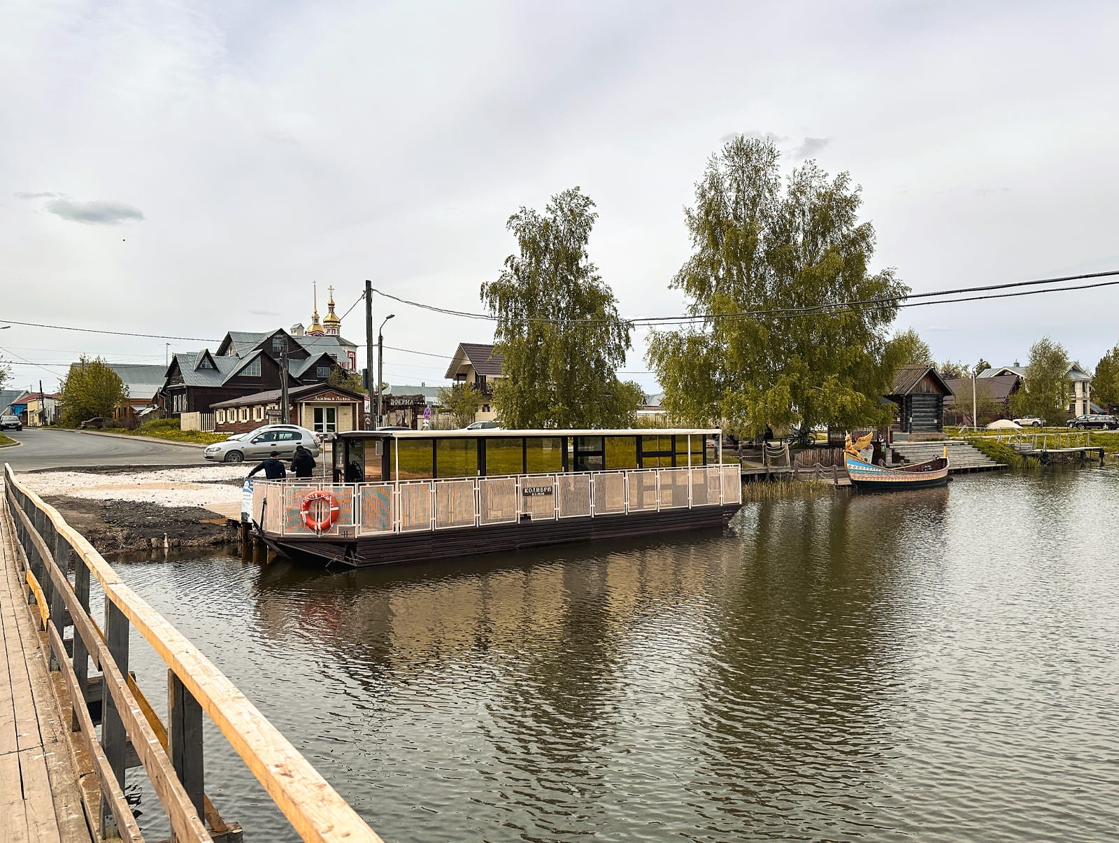 Последние дни работы Речного трамвайчика в Суздале