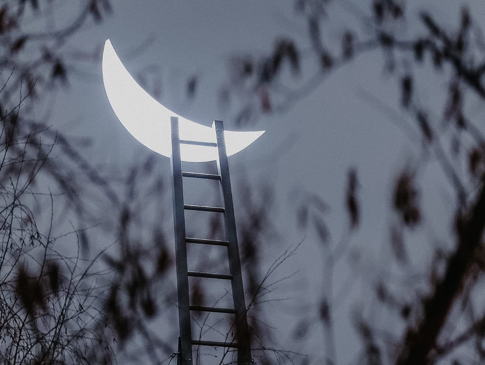 Световые инсталляции Леонида Тишкова в Суздале