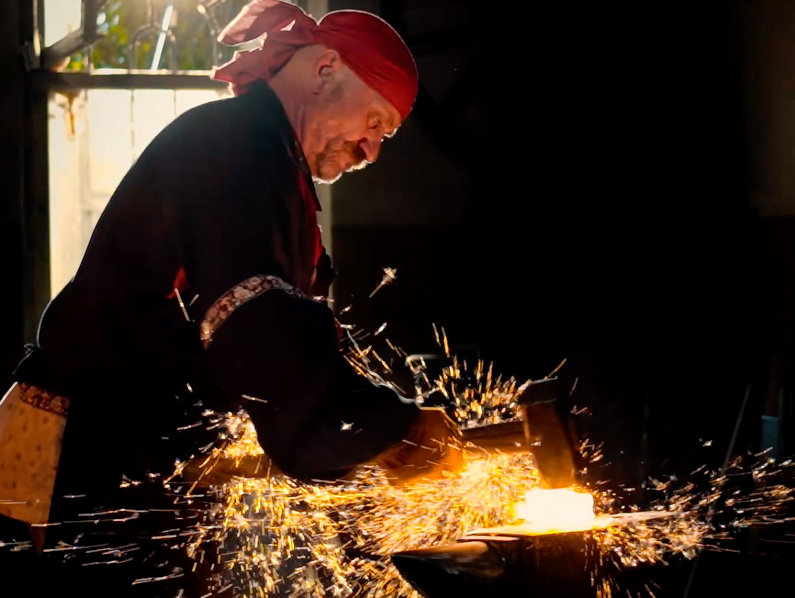 В кинотеатрах с 12 февраля смотрите документальный фильм-исследование «Суздаль. 1000 лет и один день»