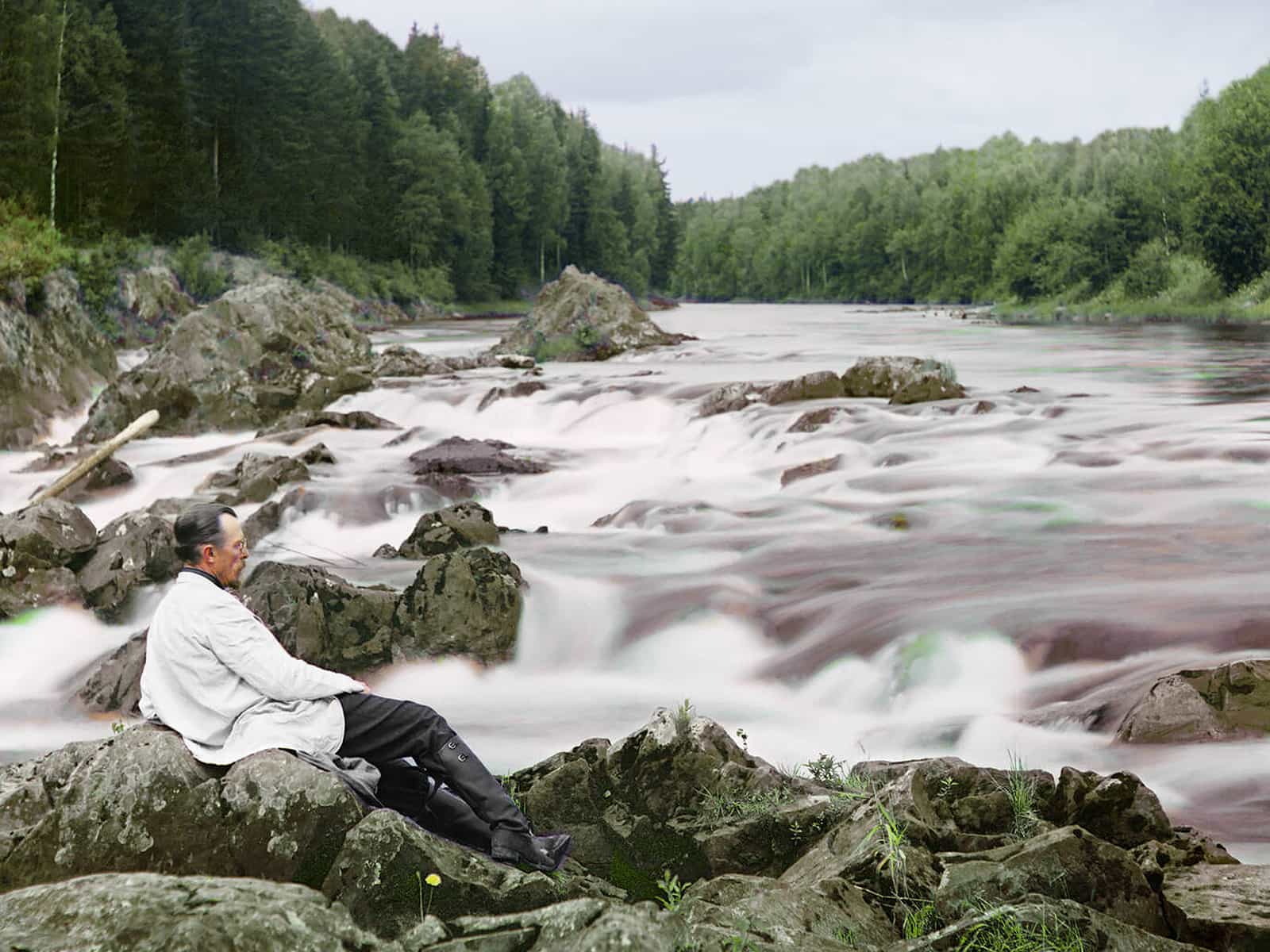 Автопортрет Сергея Прокудина-Горского. Водопад Кивач