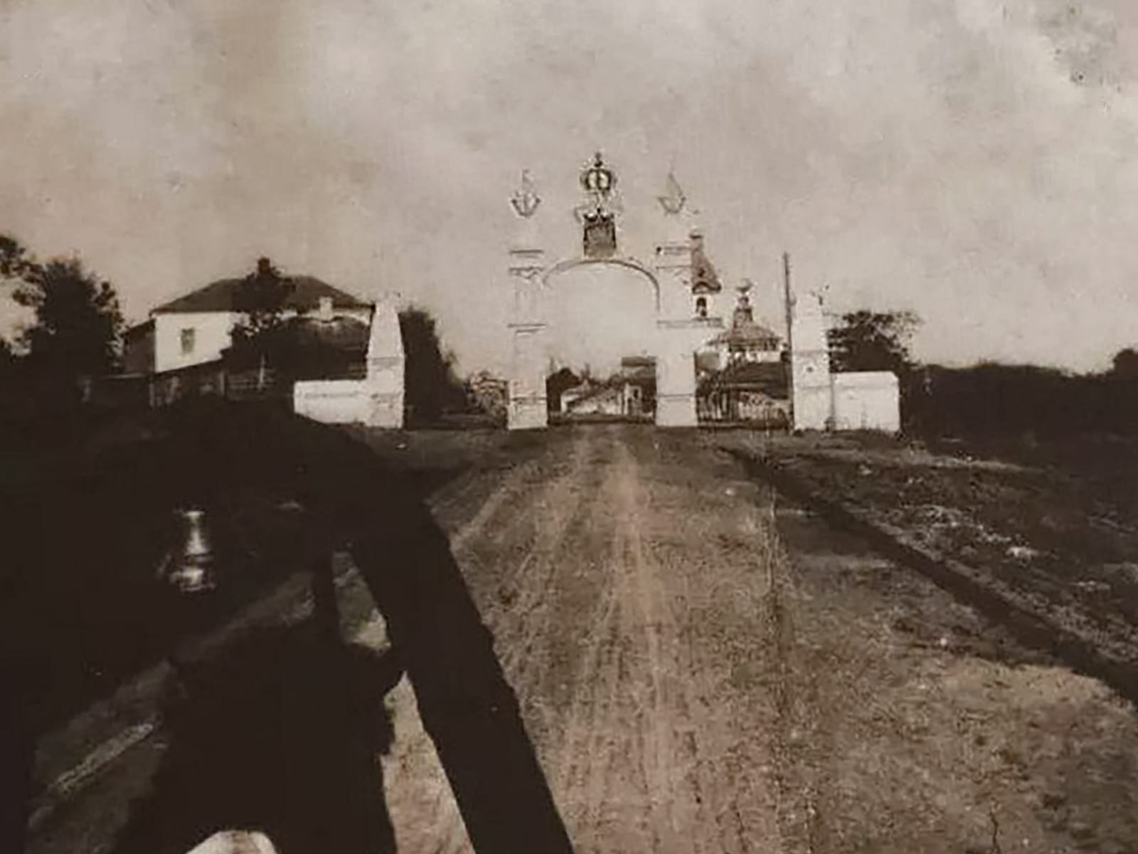 Начала XX века, Святые ворота Владимирской заставы