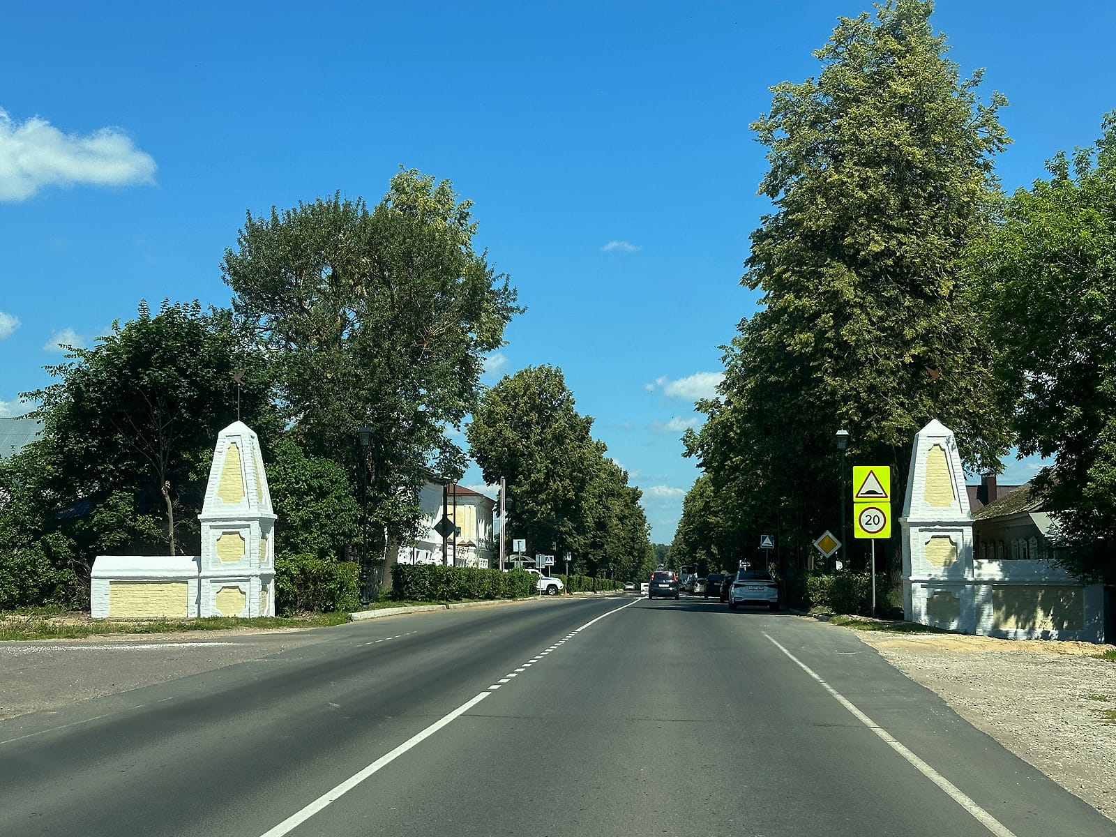 Владимирская застава в Суздале после реставрации