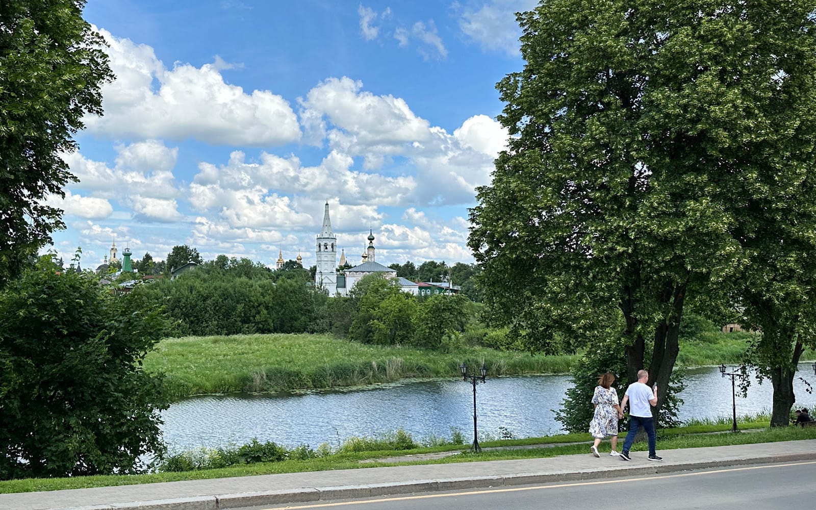 ;Храмовый комплекс церквей Николаевской и Христорождественской в Суздале