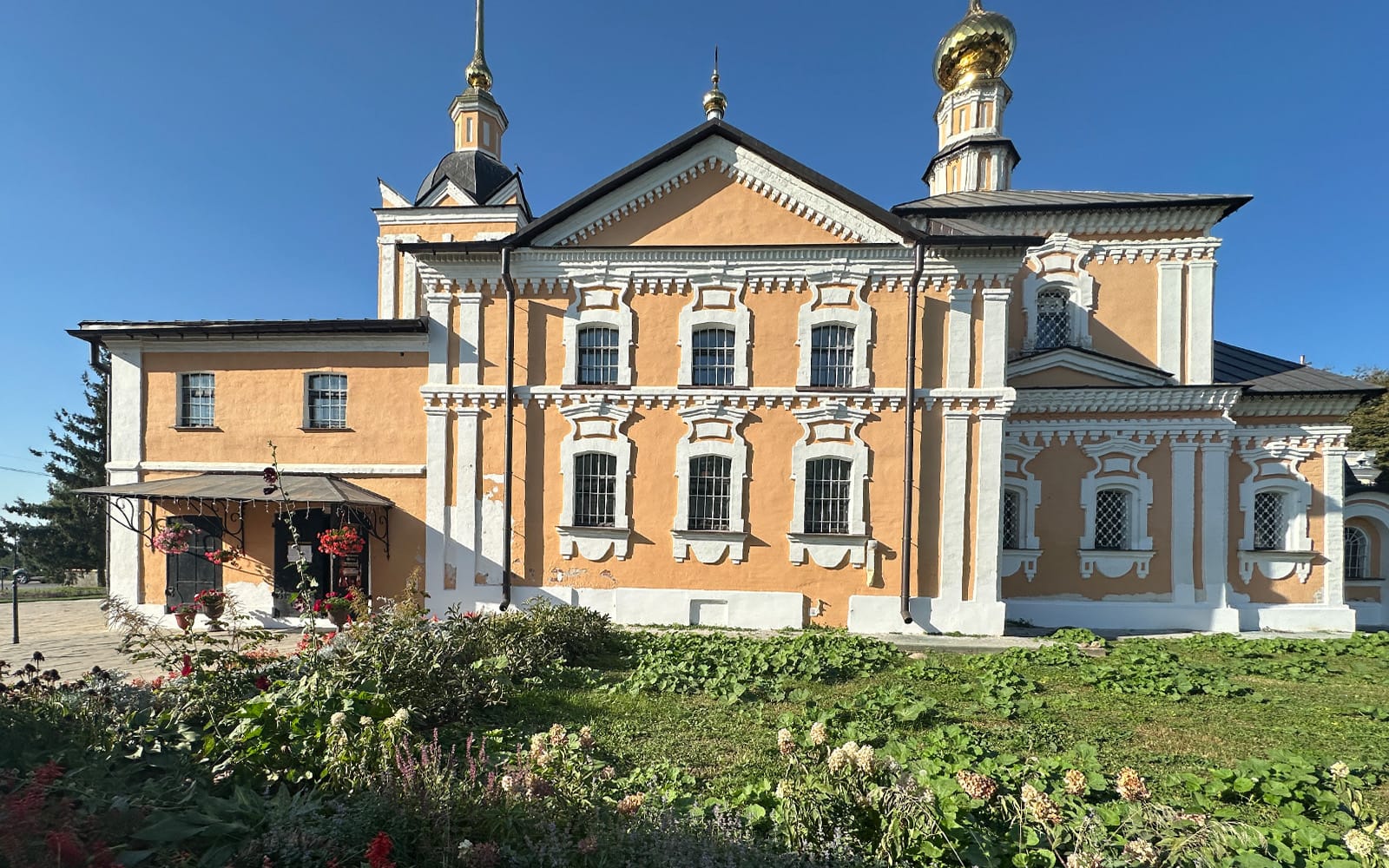 Кресто-Никольская церковь у Торговых рядов